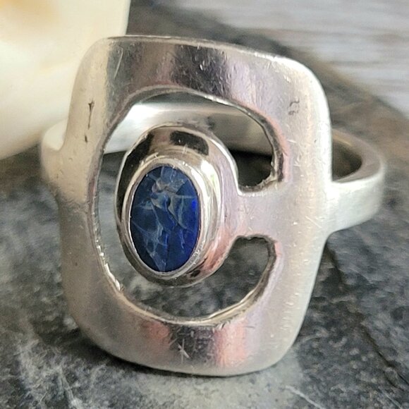 Vintage Sterling Silver and Sodalite Ring - Picture 1 of 6